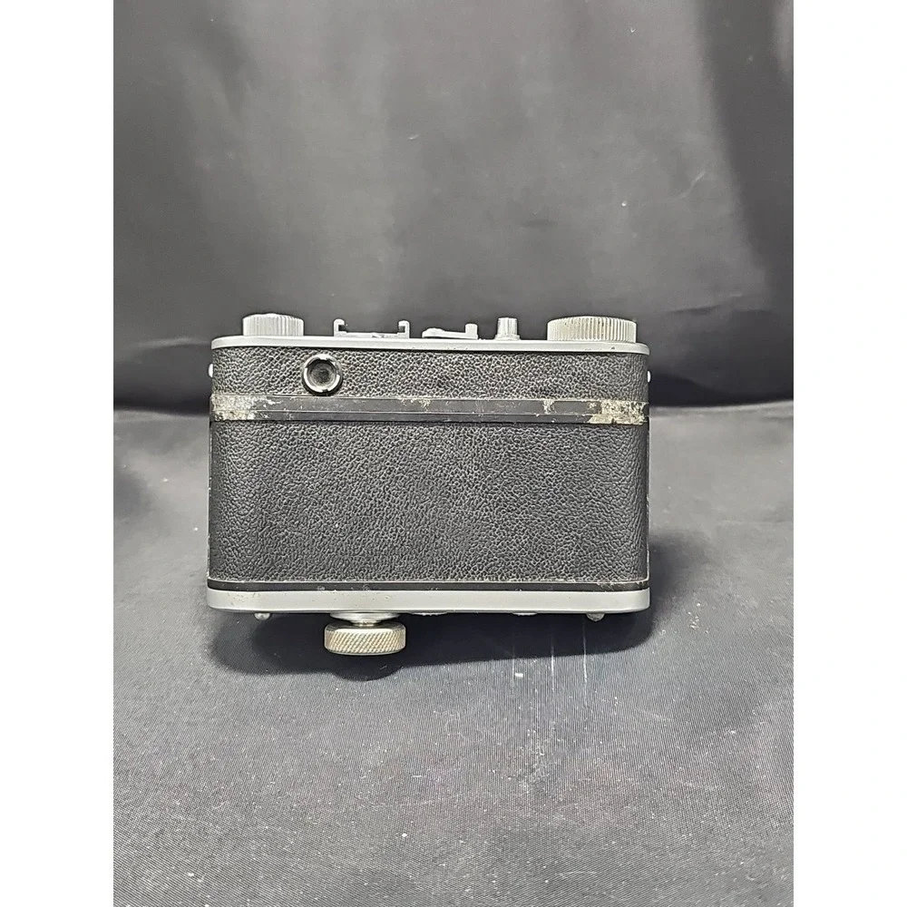 Vintage 1950s Futura-S Rangefinder 35mm Film Compact Camera Elor 2.8/50